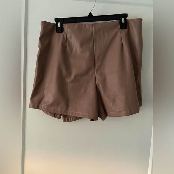 Faux Leather Skort - Picture 5 of 8